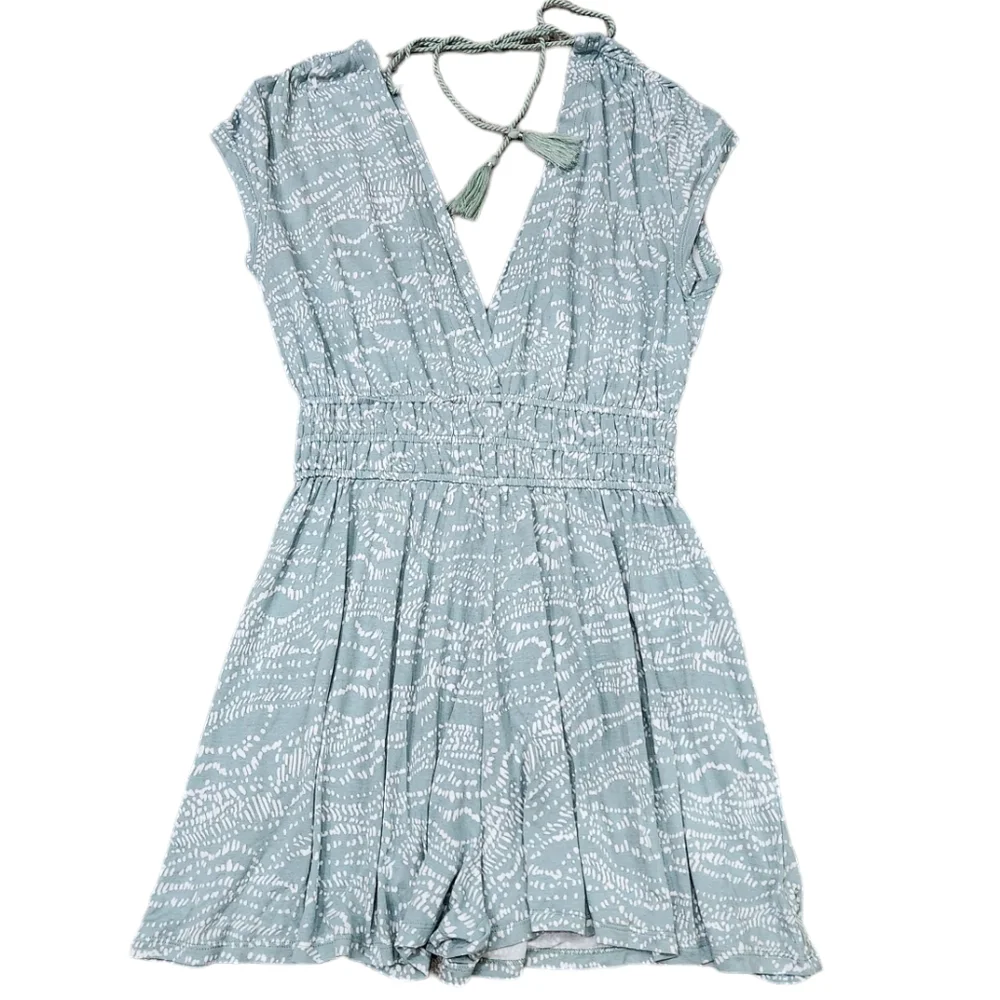 Urban Outfitters swingy short